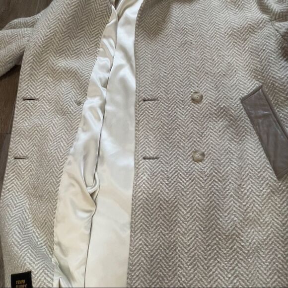 London Fog Tempo Europa Vintage Pure Wool Leather Collar Trench Coat Size 12 - Picture 12 of 15